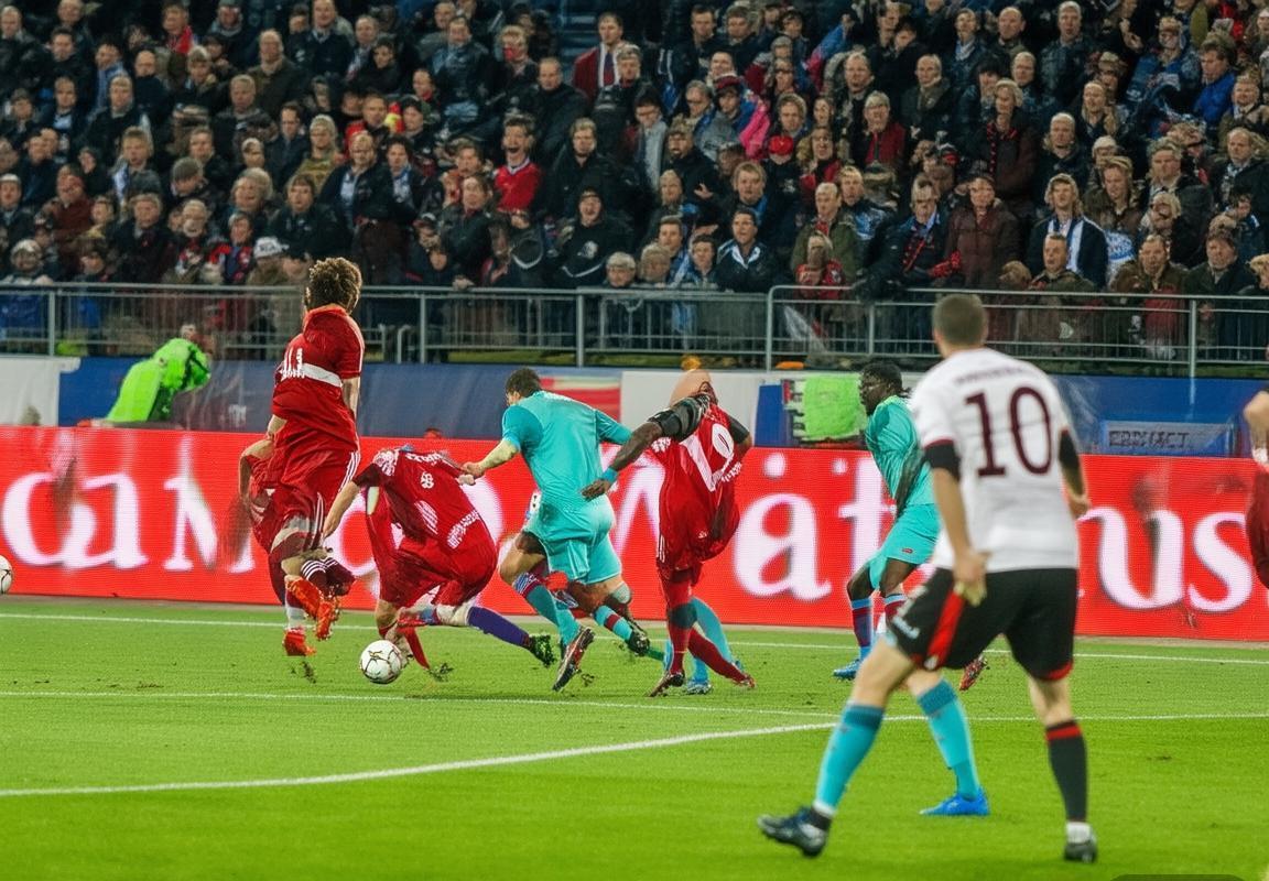 德甲巅峰对决：柏林联合VS拜仁影响深远回顾(图2)