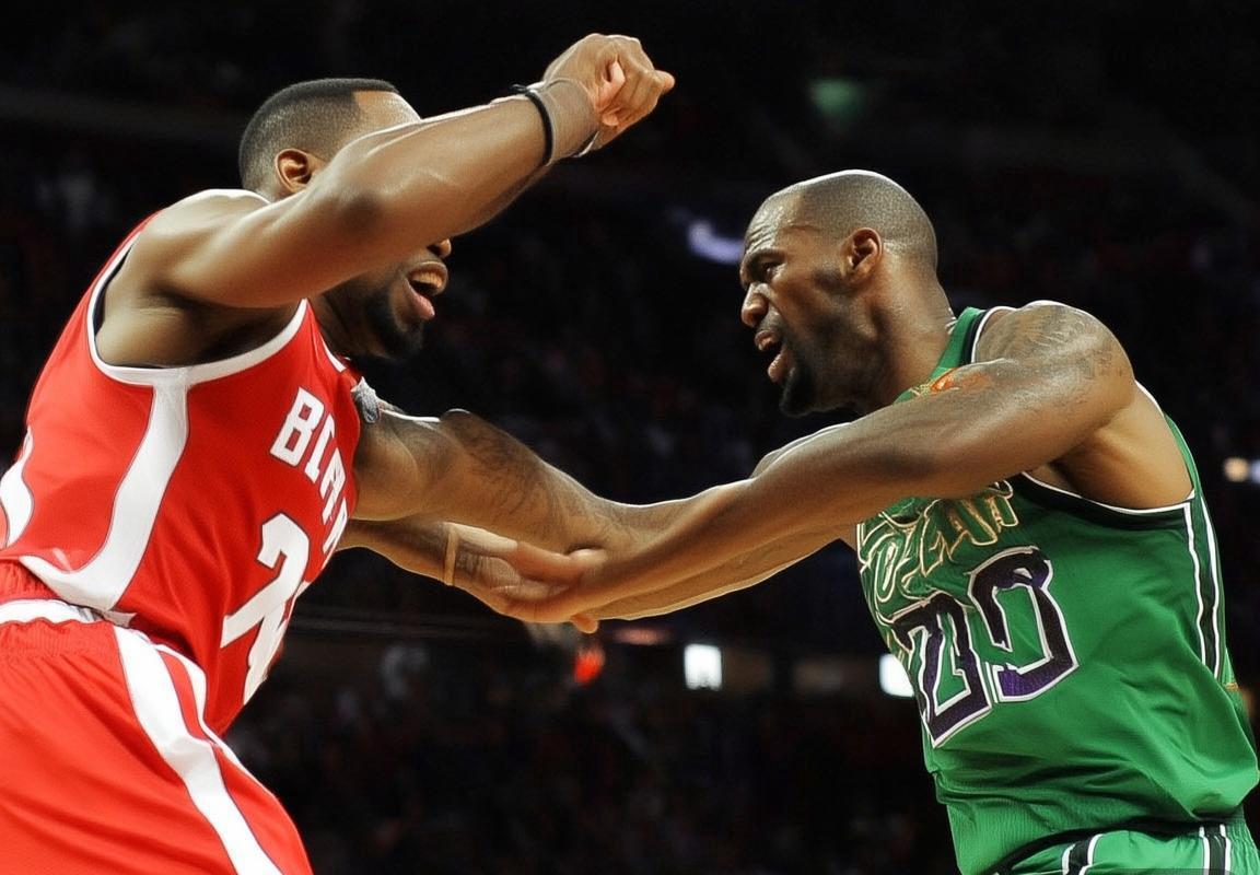 2009年NBA全明星赛：霍华德与詹姆斯巅峰对决回顾