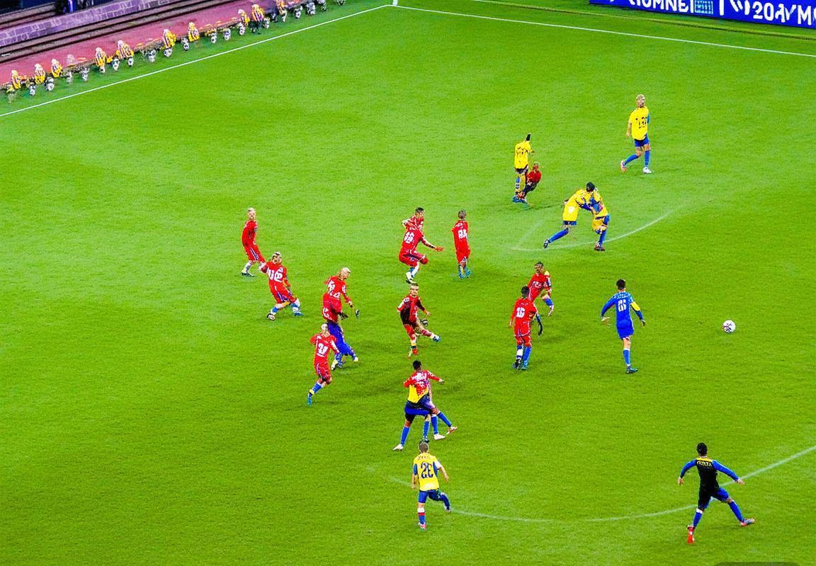 巴伦西亚主场迎战卡迪斯：焦点战悬念迭起，士气与积分一触即发(图4)